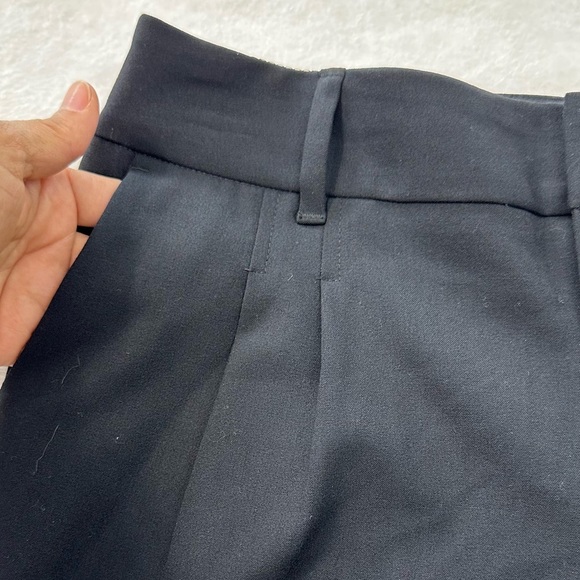 Daisy Fuentes Black High Waist Tailored Shorts With Pockets - Picture 6 of 12